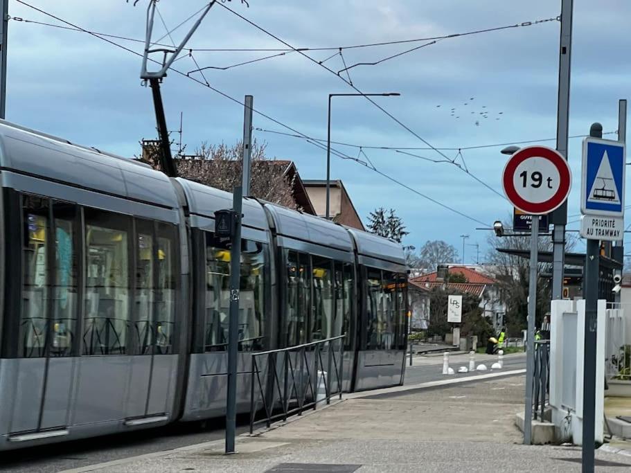 Appartement Apparemment Blagnac Proche Tram Extérieur photo
